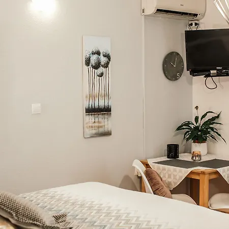 Nora 마카르스카