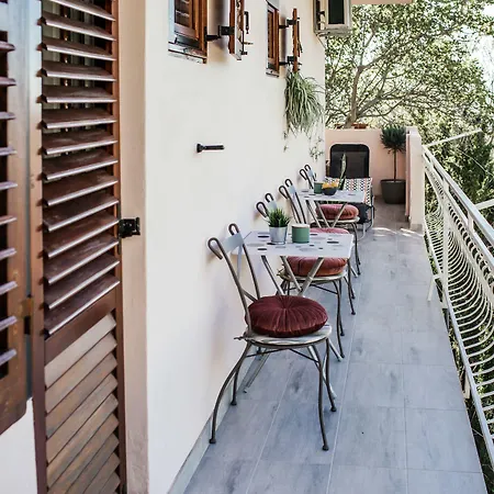 Nora * 마카르스카