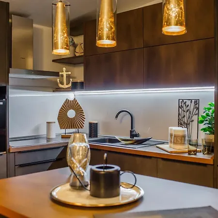 Nora 마카르스카