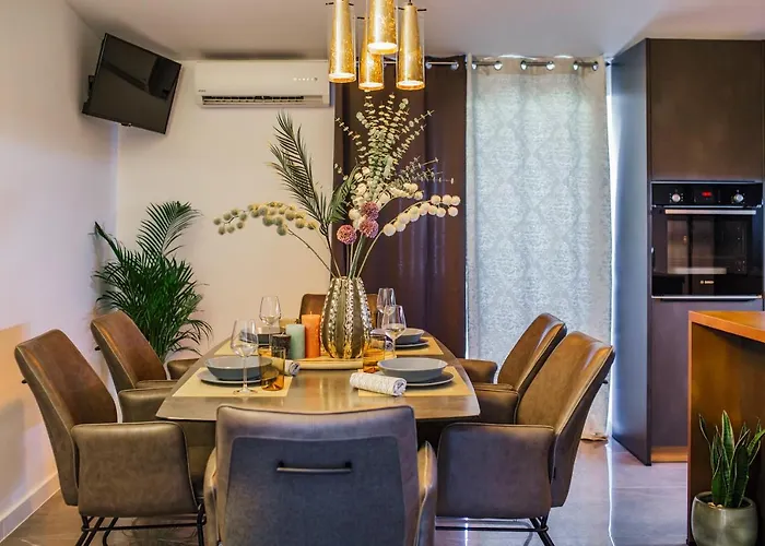 Nora ماكارسكا