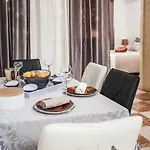 Nora * Makarska